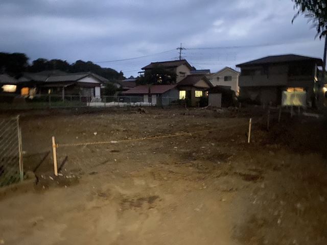 木造平屋3棟解体工事(東京都青梅市師岡町)　工事前の様子です。